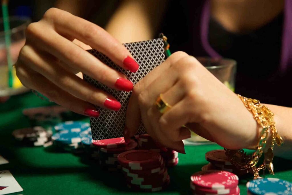 Why Do Gamblers Often Believe in 'Hot Streaks'?